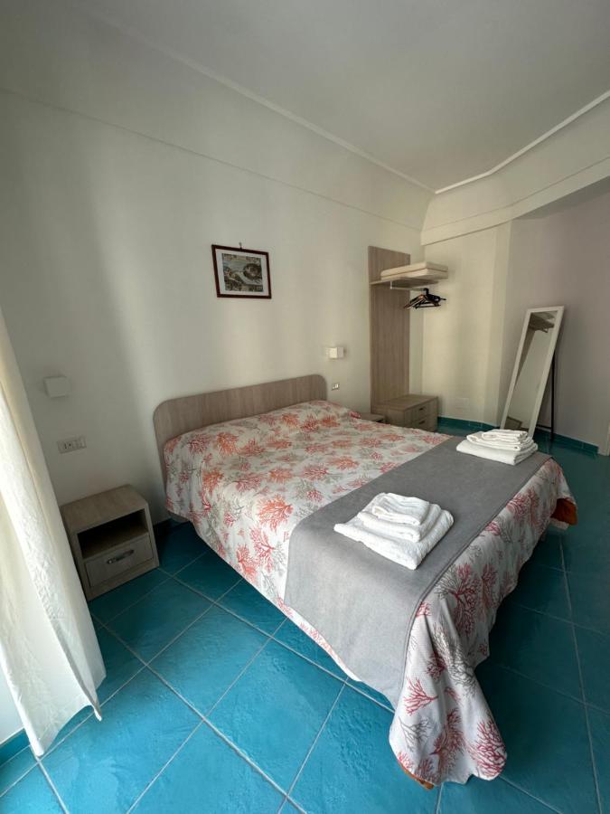 מינורי De Riso Apartments Luxury Amalfi Coast מראה חיצוני תמונה